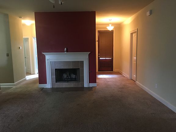 4th image of 213 Morning Cypress Dr