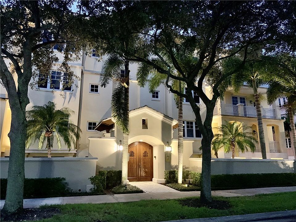 1st image of 7 Royal Palm Point #Penthouse W