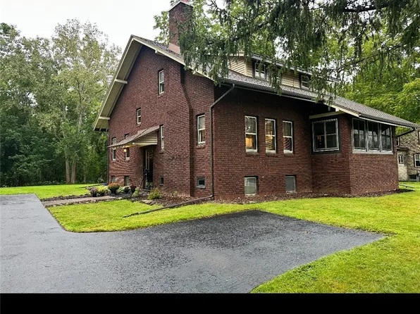 3551 Monroe Ave, Pittsford, NY 14534