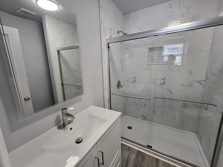 751 E J St — Photo 12