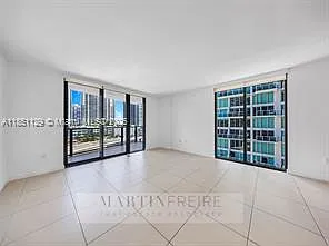 31 SE 6th St #1402 — Photo 29