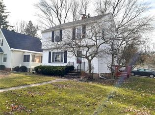 4230 W 223rd St, Fairview Park, OH