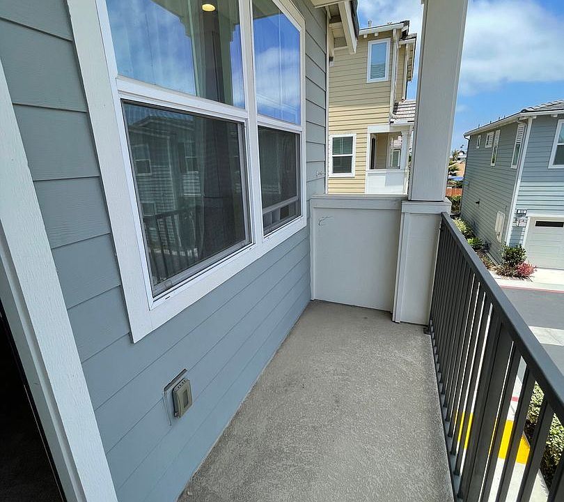 1st image of 501 Finch Ln