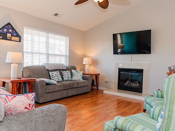 3rd image of 4406 Sunnyside Rd