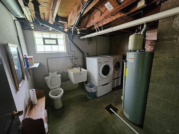 2nd image of 653 Galway Dr