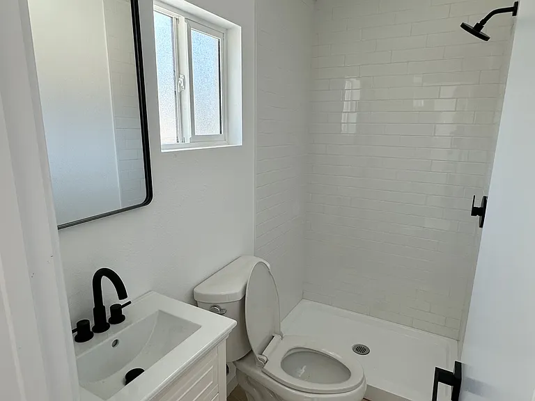 13052 Cypress Streetunit #C — Photo 6