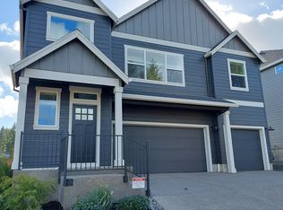 17704 SW Loxley Dr, Beaverton, OR 97007