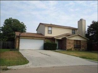 414 David Dr, Grand Prairie, TX 75052