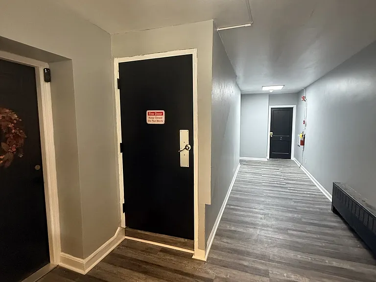 1114 E Genesee St #1 — Photo 4