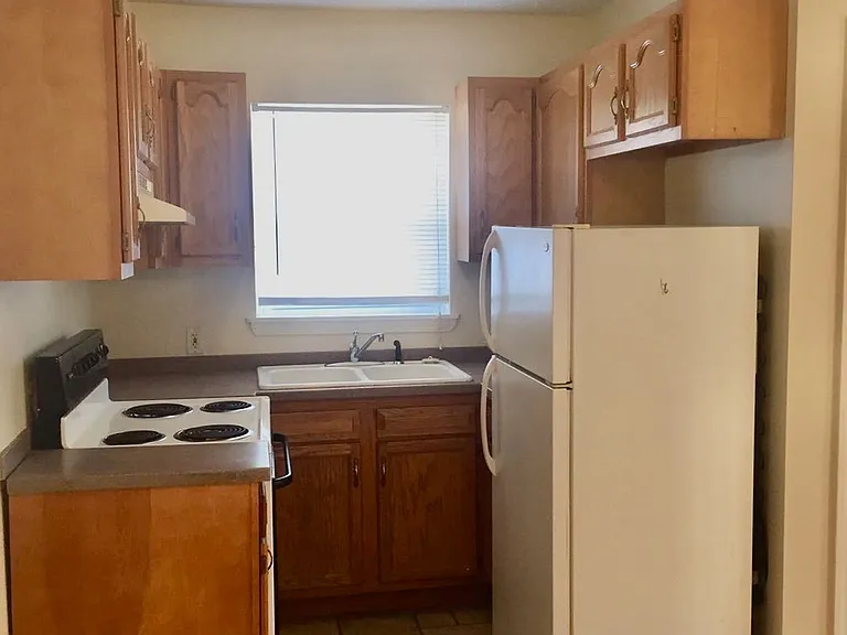208 Gatchell St — Photo 5