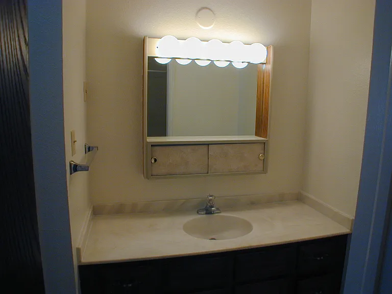 112 Erickson Ct — Photo 5