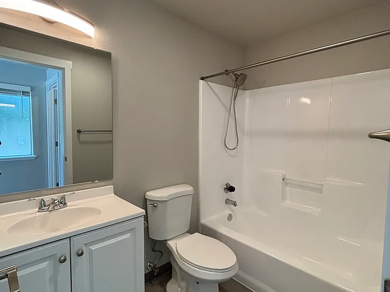 Chambers Crest Apartments — Photo 48