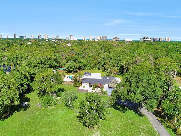 BEAUTIFUL LOT TO BUILD ON!