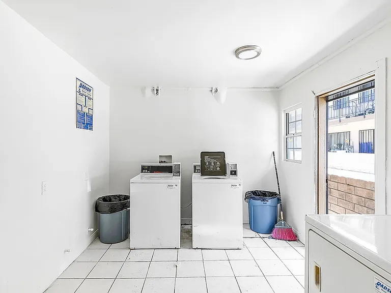 3318 Drew Street — Photo 15