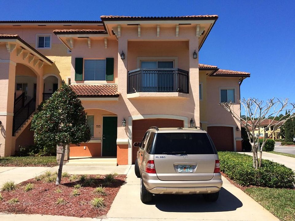 Townhome Front