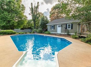 8608 Longbriar Dr, Charlotte, NC 28212