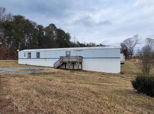 910 Legacy Ln, Haw River, NC 27258