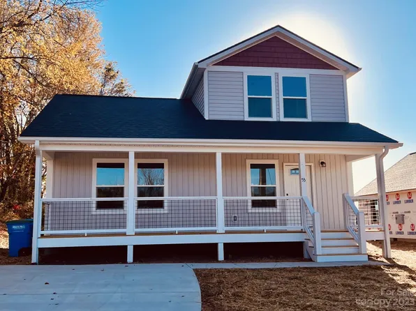 53 Hopedale Cir, Asheville, NC 28806