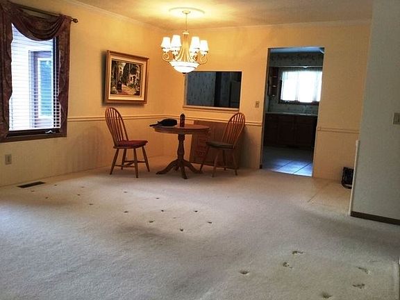 4th image of 1230 47th Avenue Ct
