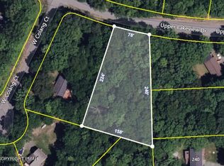 100 Westcolang Ct, Hawley, PA 18428