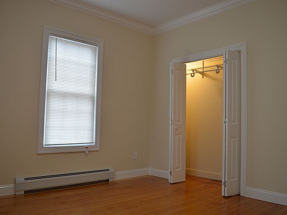 5th image of 2 Cottage St #1
