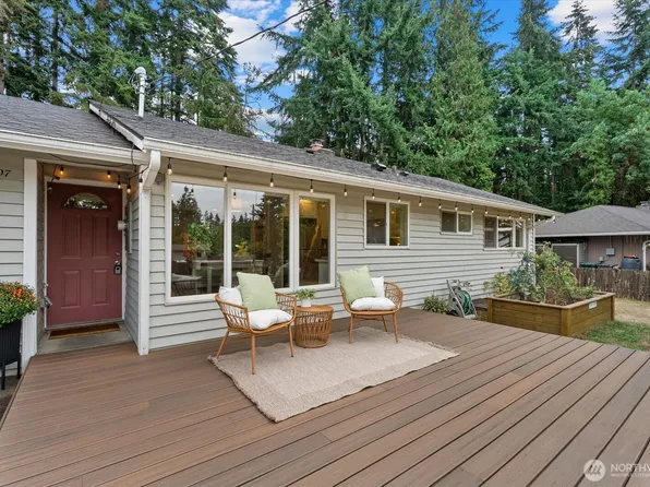 23007 63rd Avenue W, Mountlake Terrace, WA 98043