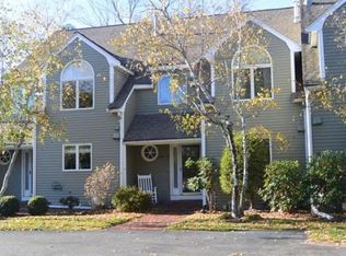 431 Main St APT 2, Medfield, MA 02052