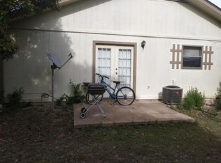104 Kristi Ln, Liberty Hill, TX 78642