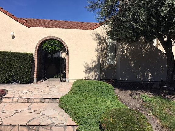 2nd image of 525 Ondina Dr