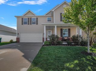 1124 Lear Ln, Mascoutah, IL 62258
