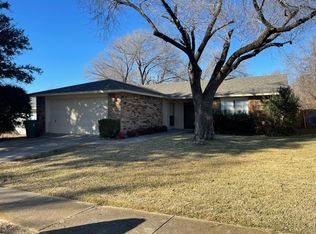 6521 Blackberry Dr, Arlington, TX 76016