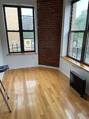 1st image of 1621 Lexington Ave APT 5