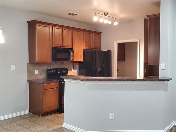 4th image of 3405 Paisano Trl