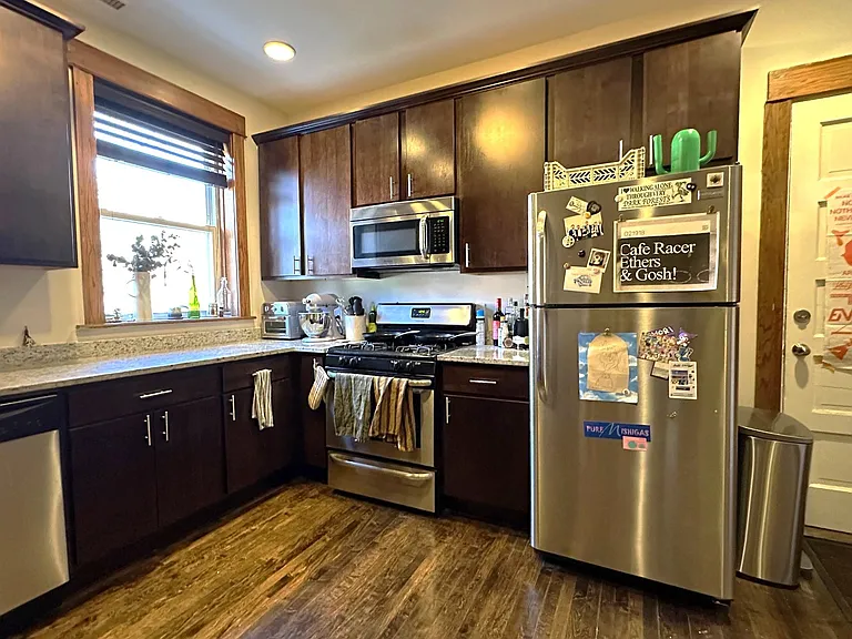 2649 N Sacramento Ave #1 — Photo 18