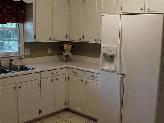 5th image of 508 Oakwood Dr
