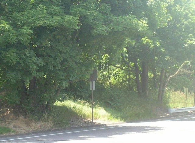 2nd image of 301 Gypsy Hill Gdns