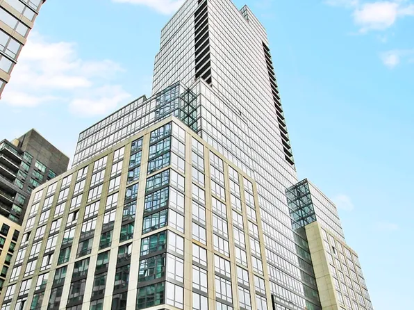 60 Riverside Boulevard image 7 of 18