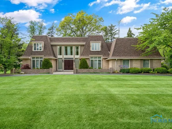 4123 Shamley Green Dr, Sylvania, OH 43623