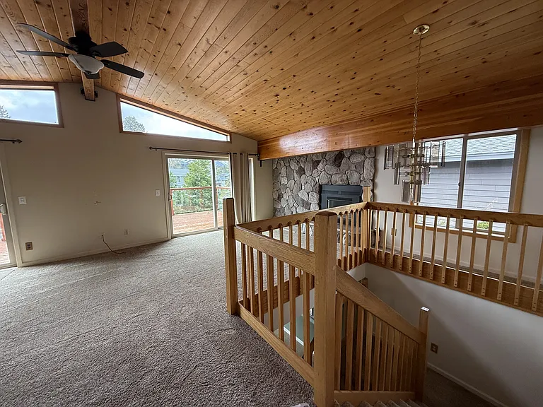 460 Lido Dr — Photo 9