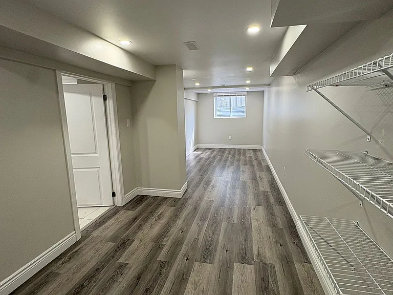 44 Endeavour Dr #BASEMENT — Photo 6
