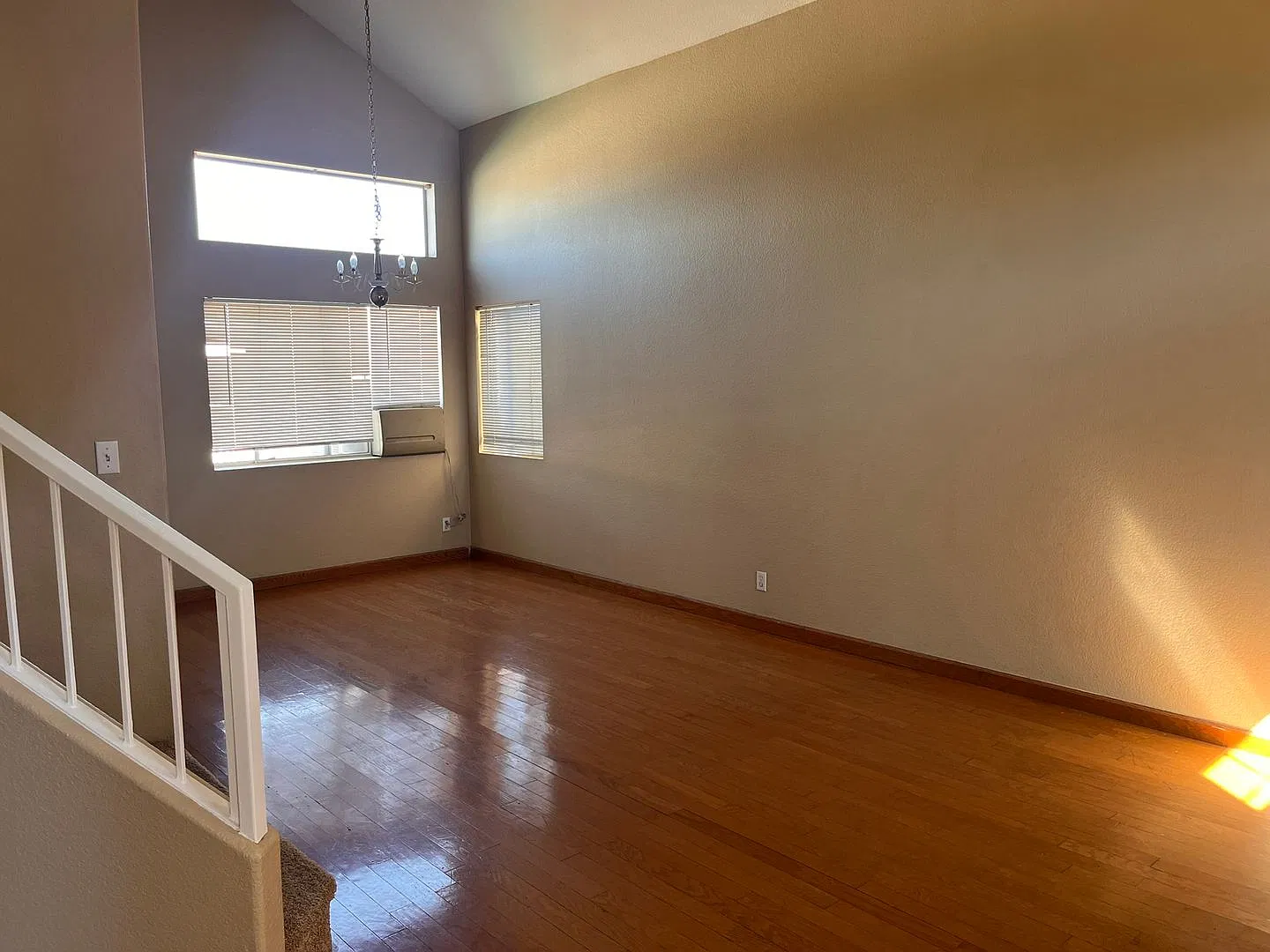 3bd/2.5ba POOL Home - Forest Oaks Way! — Photo 2