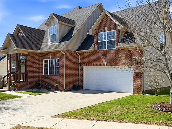 3rd image of 1723 Stephenson Ln