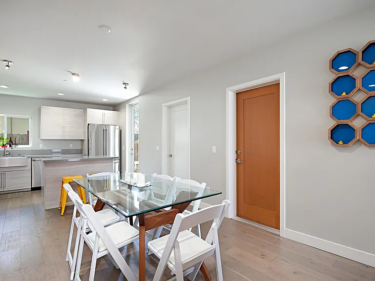 3047 Keats St — Photo 4