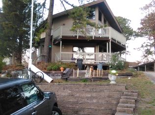 141 Stowaway Rd, Manahawkin, NJ 08050