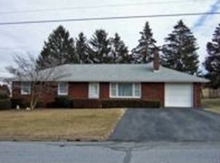 1390 Nortorn Rd, Oberlin Steelton, PA 17113