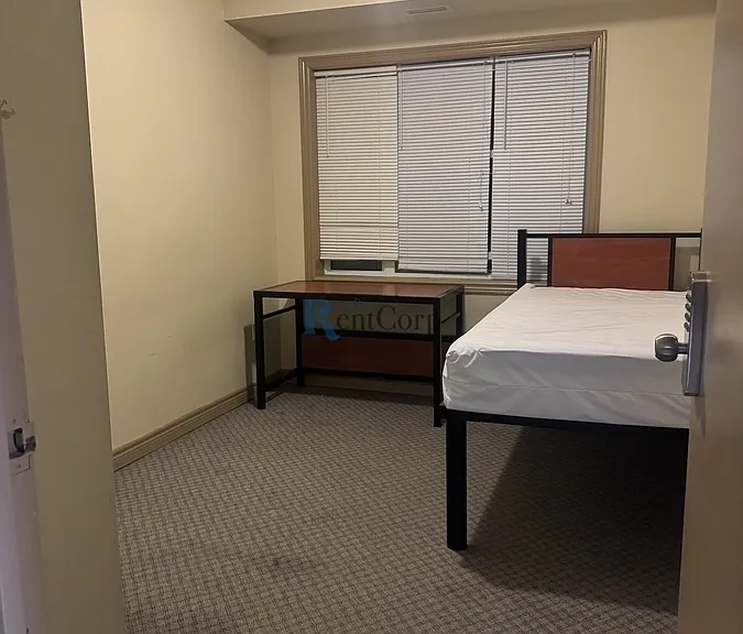 502 Lester St #2 — Photo 1