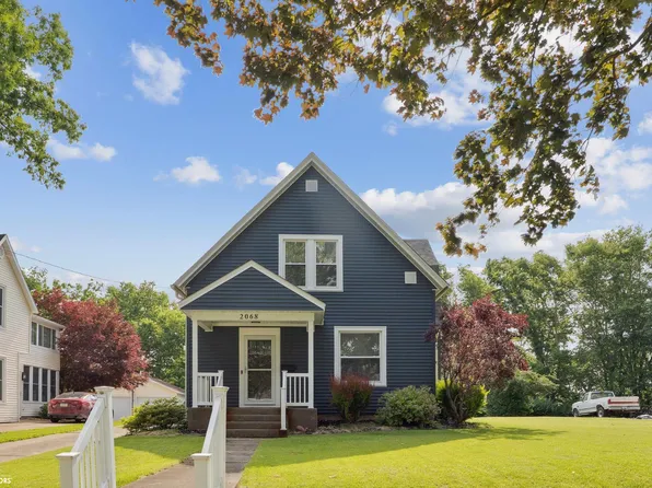 2068 Highland Ave, Burlington, IA 52601
