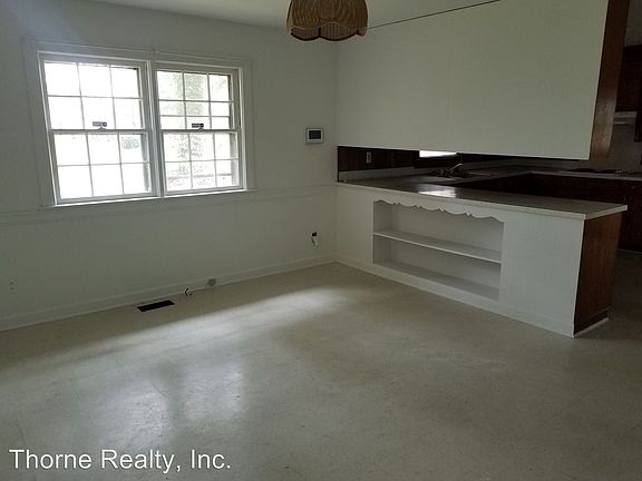 2nd image of 649 Clayton St