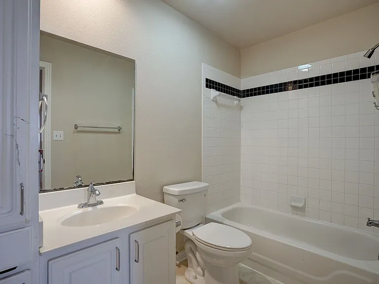 4502 Avenue B #B — Photo 15