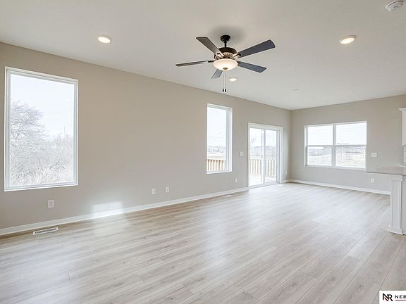 4th image of 11310 Portage Cir